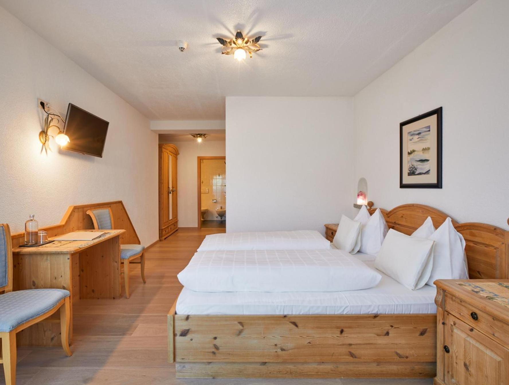 Mineralienhotel Natznerhof Esterno foto